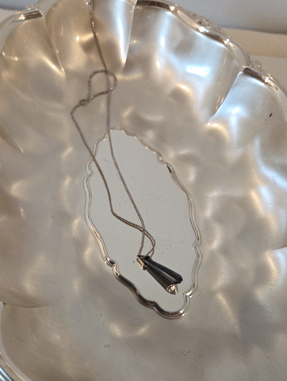 Minimalist Silver Geometric Pendant Necklace